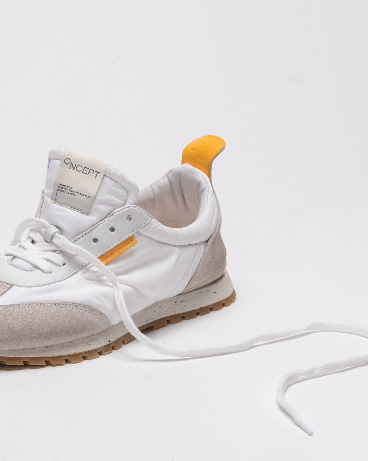 oncept tokyo retro trainer sneakers in white cloud