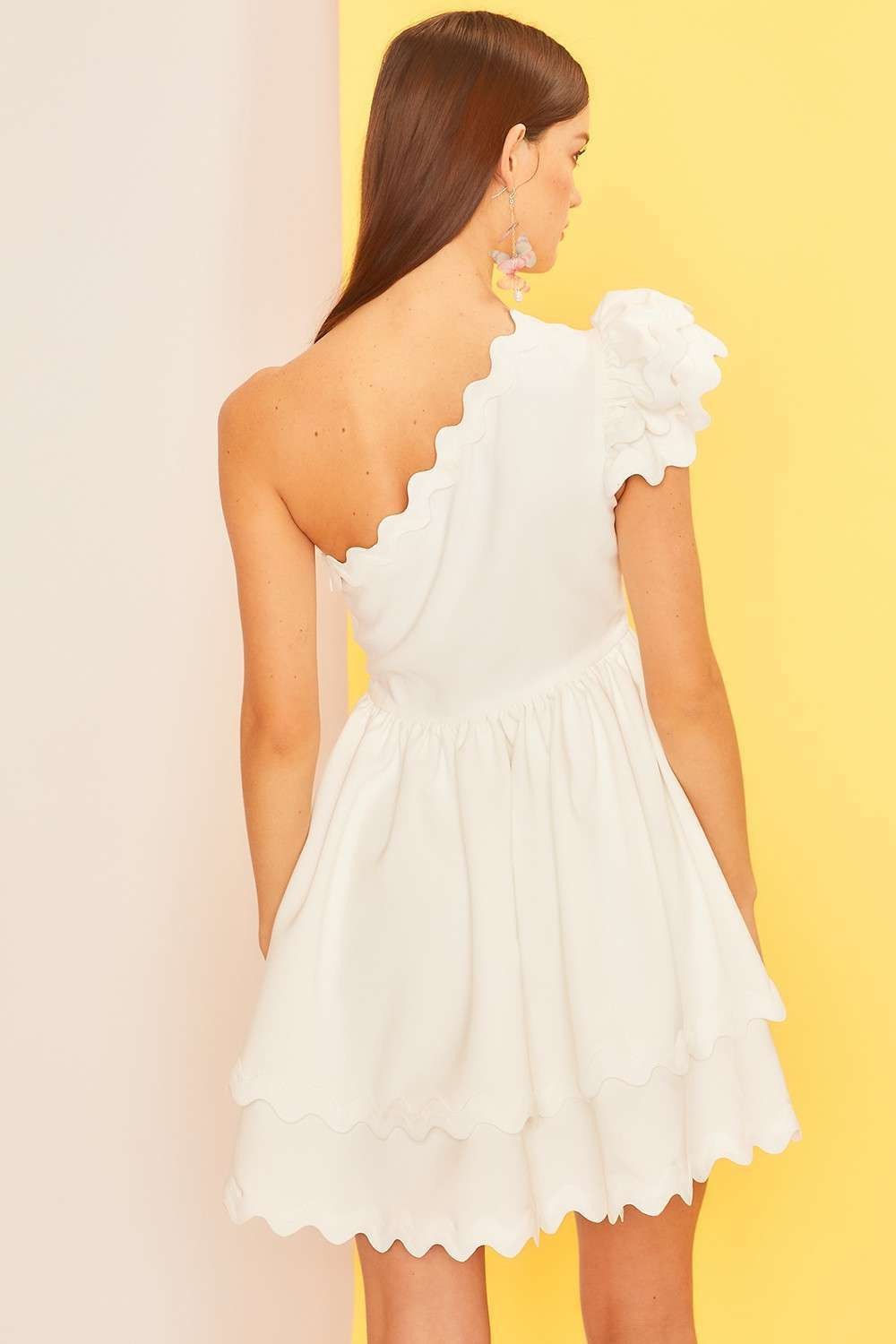 one shoulder scallop edge trim white dress-back