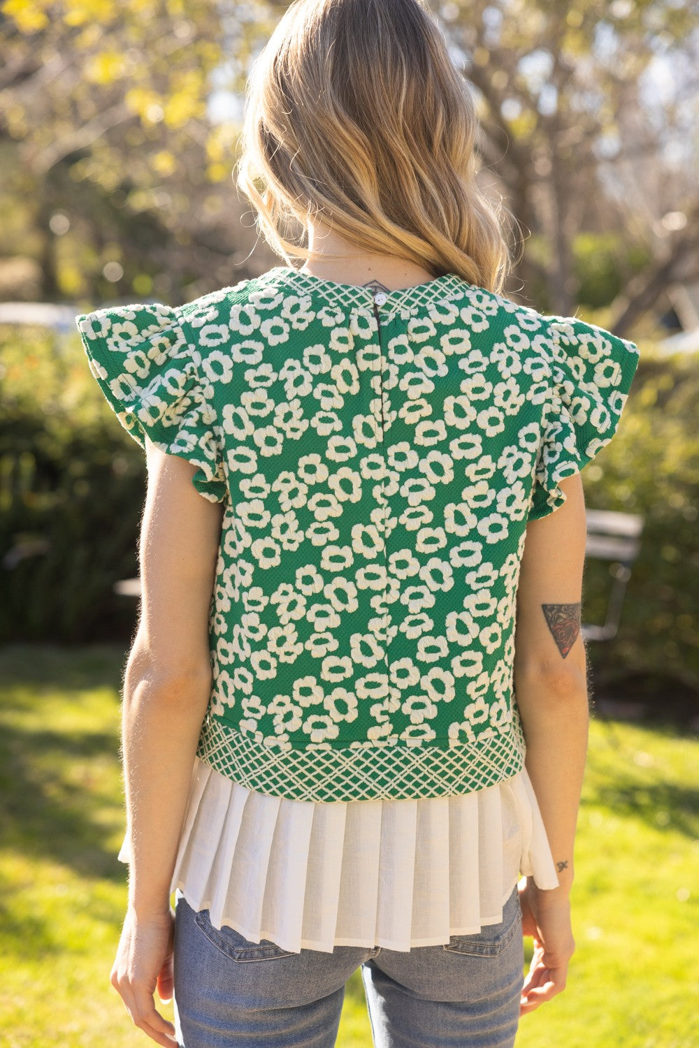 pleated hem printed knit top in green-back