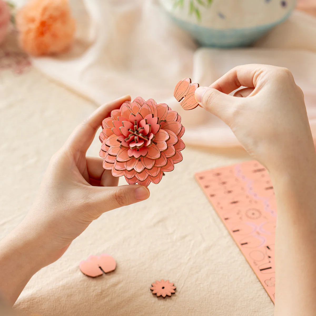 Rowood Pink Dahlia 3D Wooden Flower Puzzle