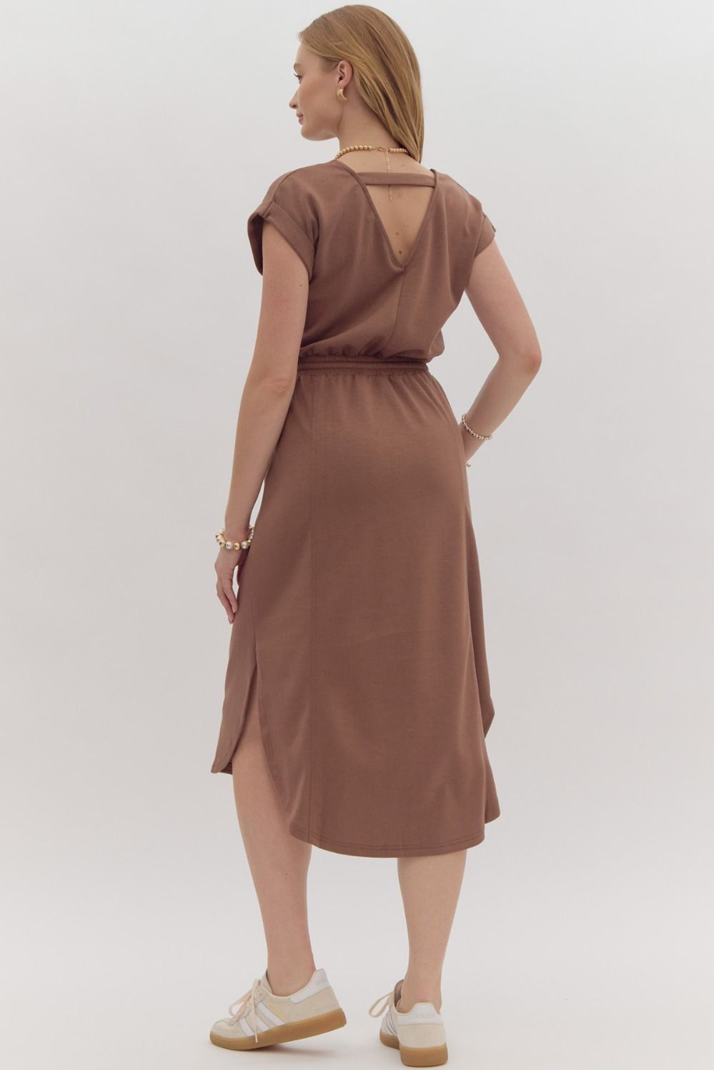 solid short sleeve tie waist midi dress in brown-back