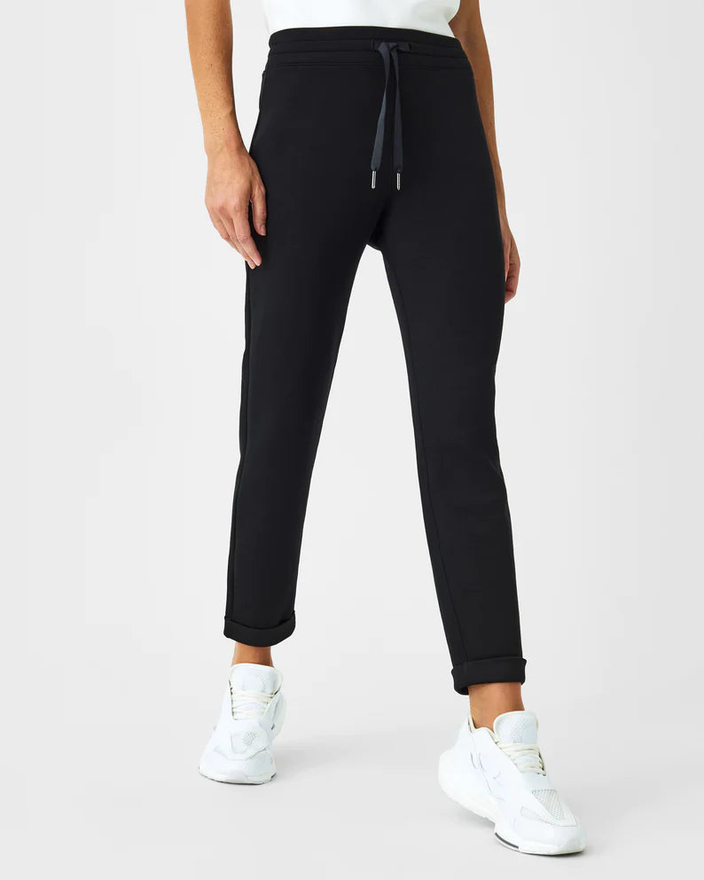Spanx AirEssentials Tapered Pant in very black-front view