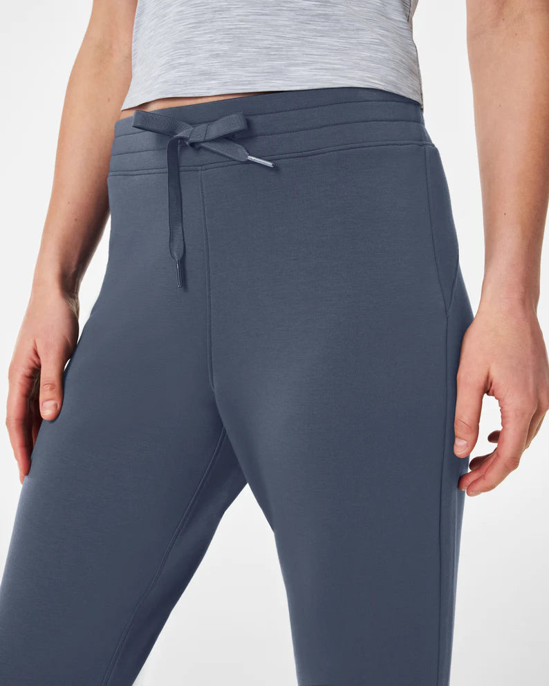 Spanx AirEssentials Tapered Pant in dark storm-front detail view