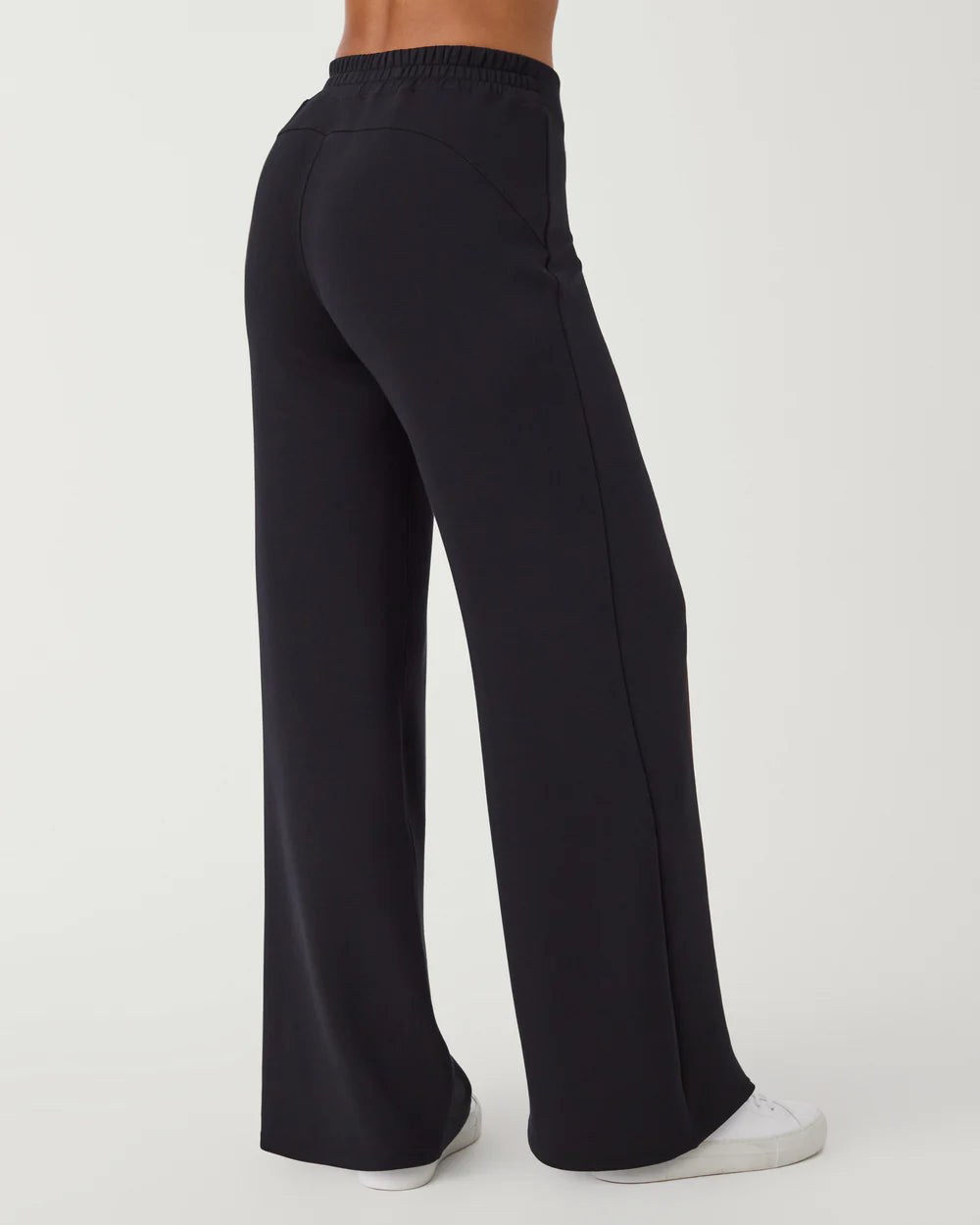 spanx airessentials wide leg pant in very black-back