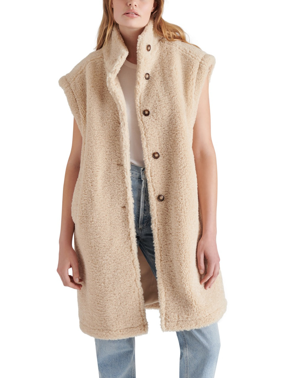 steve madden benit oversized sherpa vest in natural-front