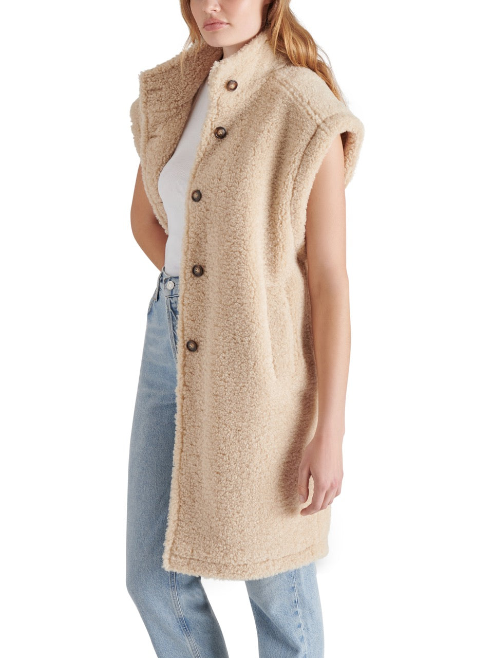 steve madden benit oversized sherpa vest in natural-side