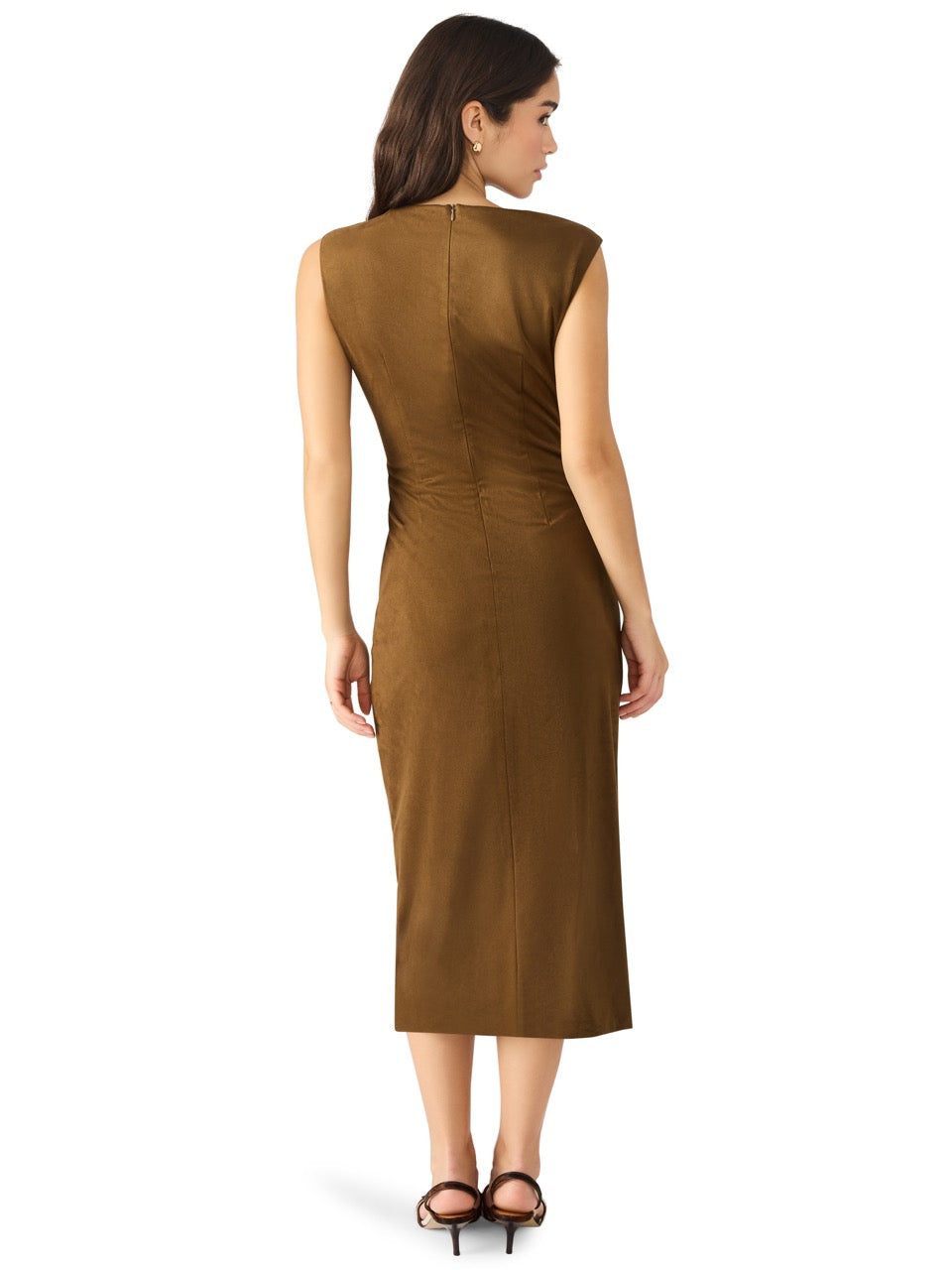 Steve Madden Keegan Sleeveless Gathered Midi Dress in chestnut 