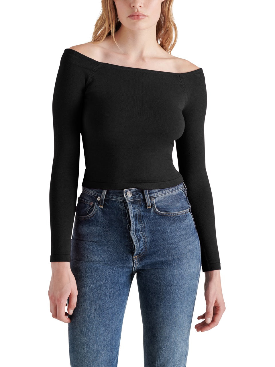 steve madden ressi off shoulder crop sweater in black-front