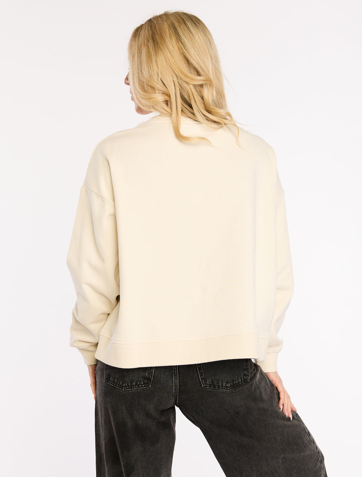 stewart simmons Tennessee Classic Boxy Crewneck in off white orange