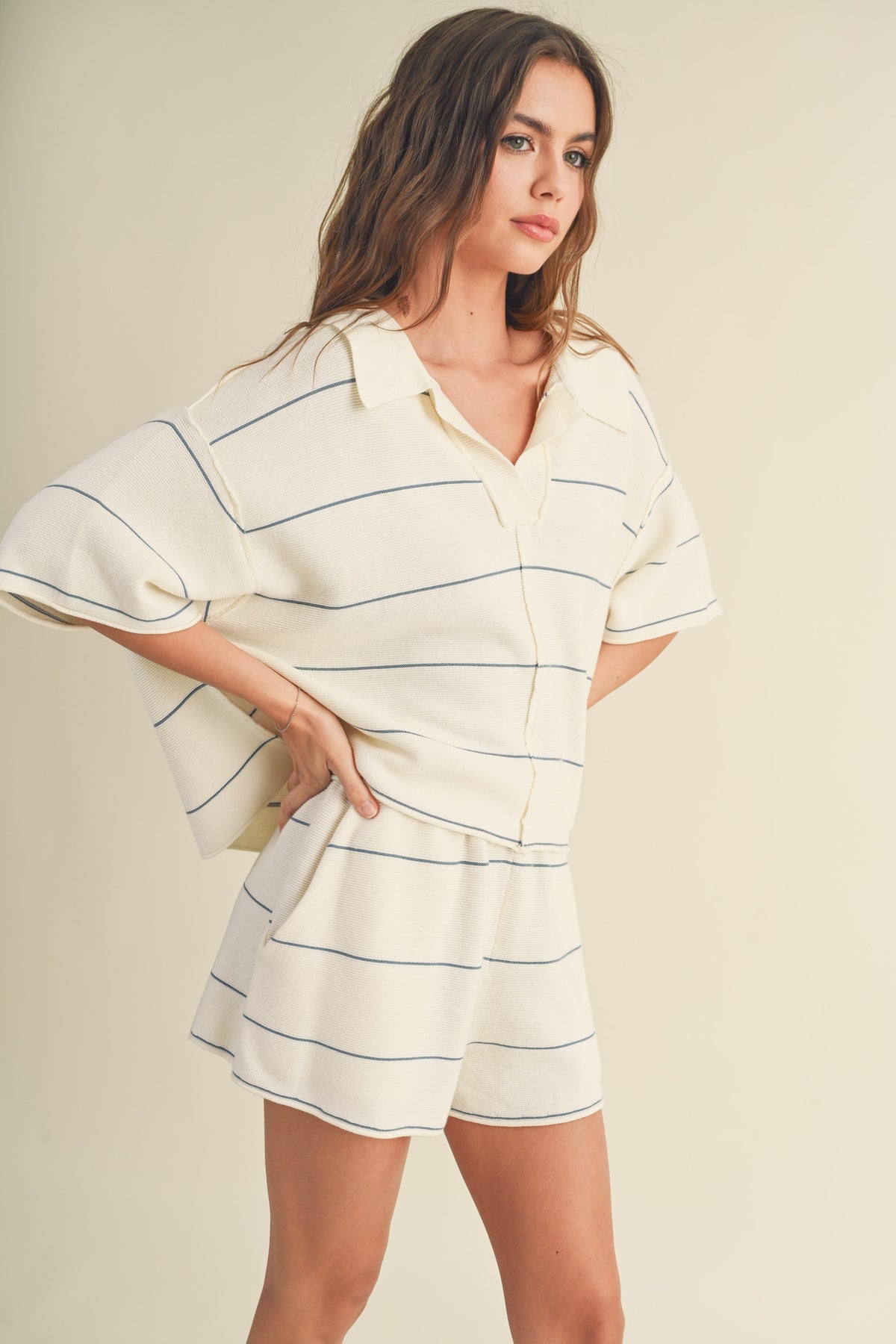 striped pattern knitted collar top in off white denim blue-side