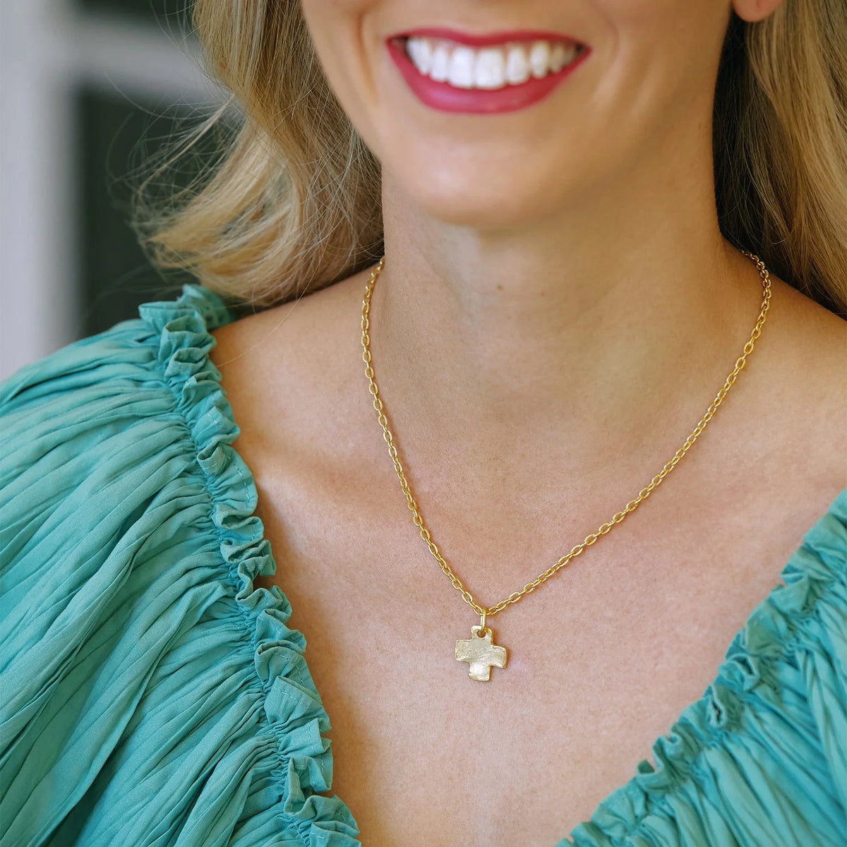 Susan Shaw 16" Dainty Cross Necklace