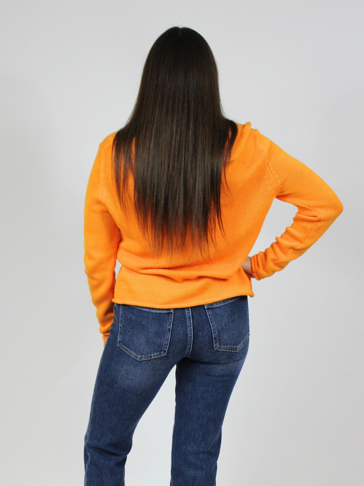 TN Script Embroidered V-Neck Sweater orange with white-back