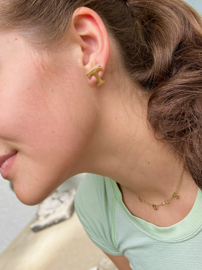 tennessee volunteers game day earrings tn vols power t logo studs in gold