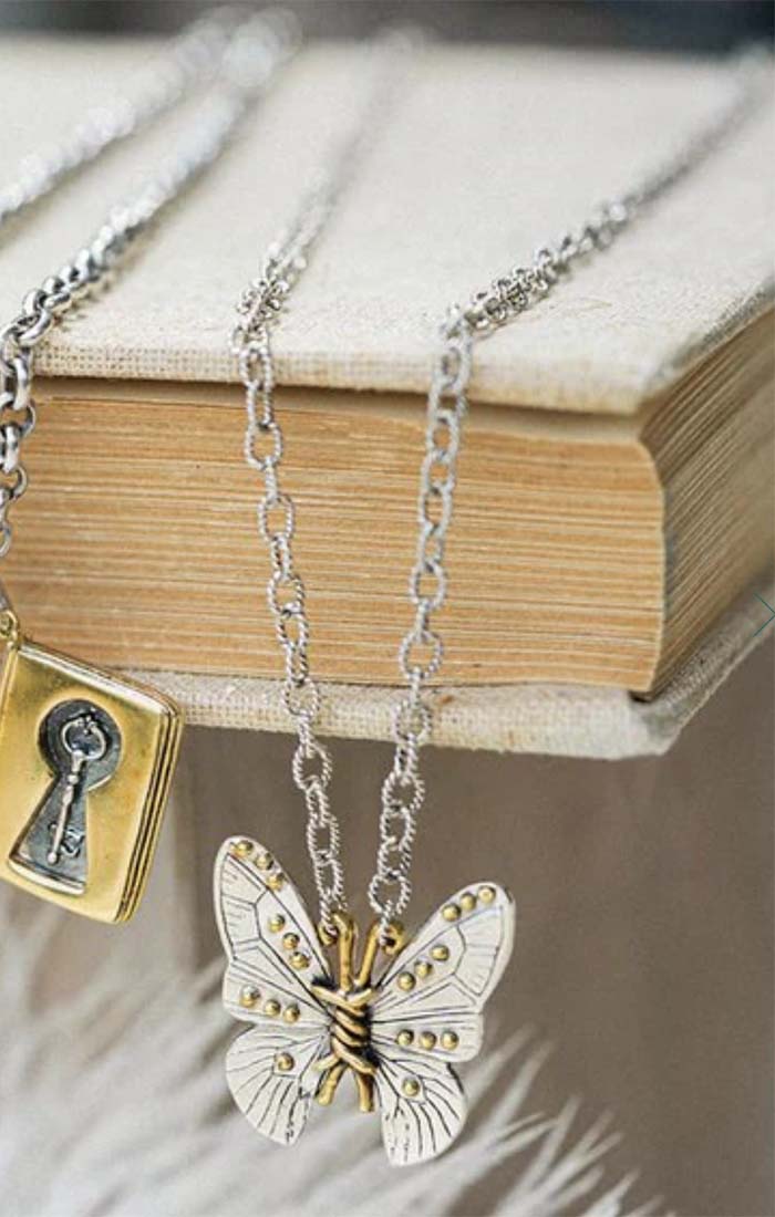 Waxing Poetic Unbound Butterfly Necklace 16"