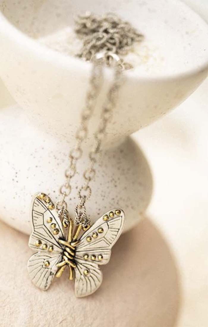 Waxing Poetic Unbound Butterfly Necklace 16"