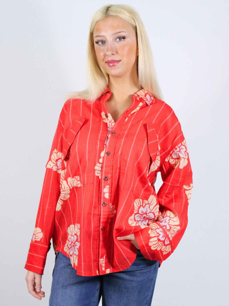 We The Free Hidden Flower Camo Shirt Cherry Combo