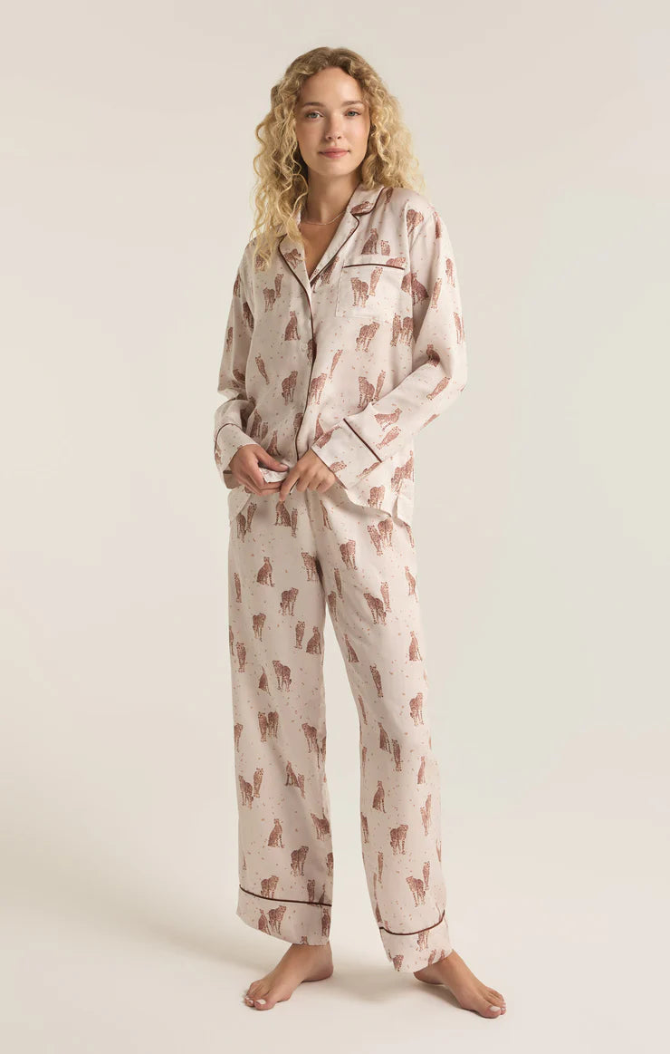 Z SUPPLY Dreamer Cheetah PJ Set in sea salt-front