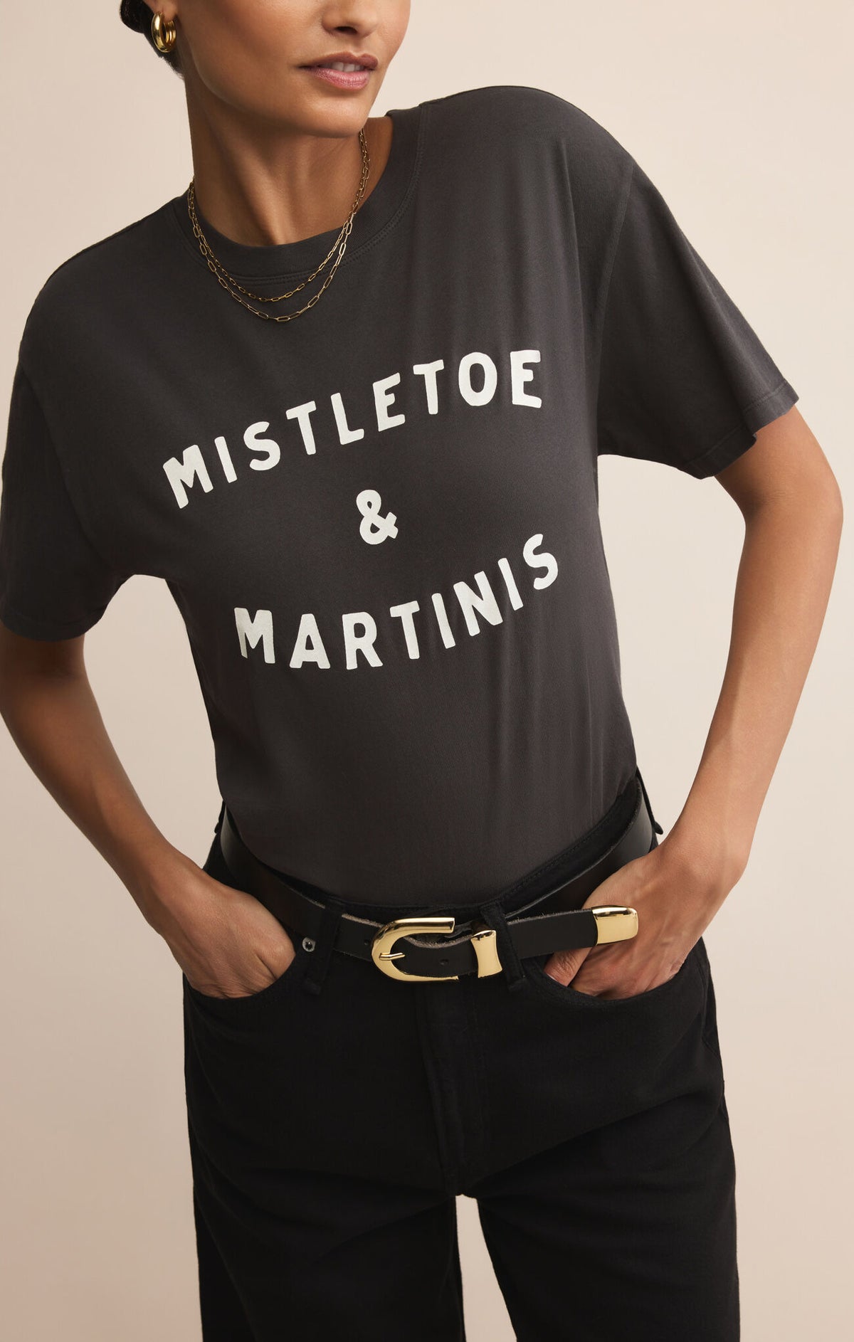 Z SUPPLY Mistletoe Boyfriend Tee black sand
