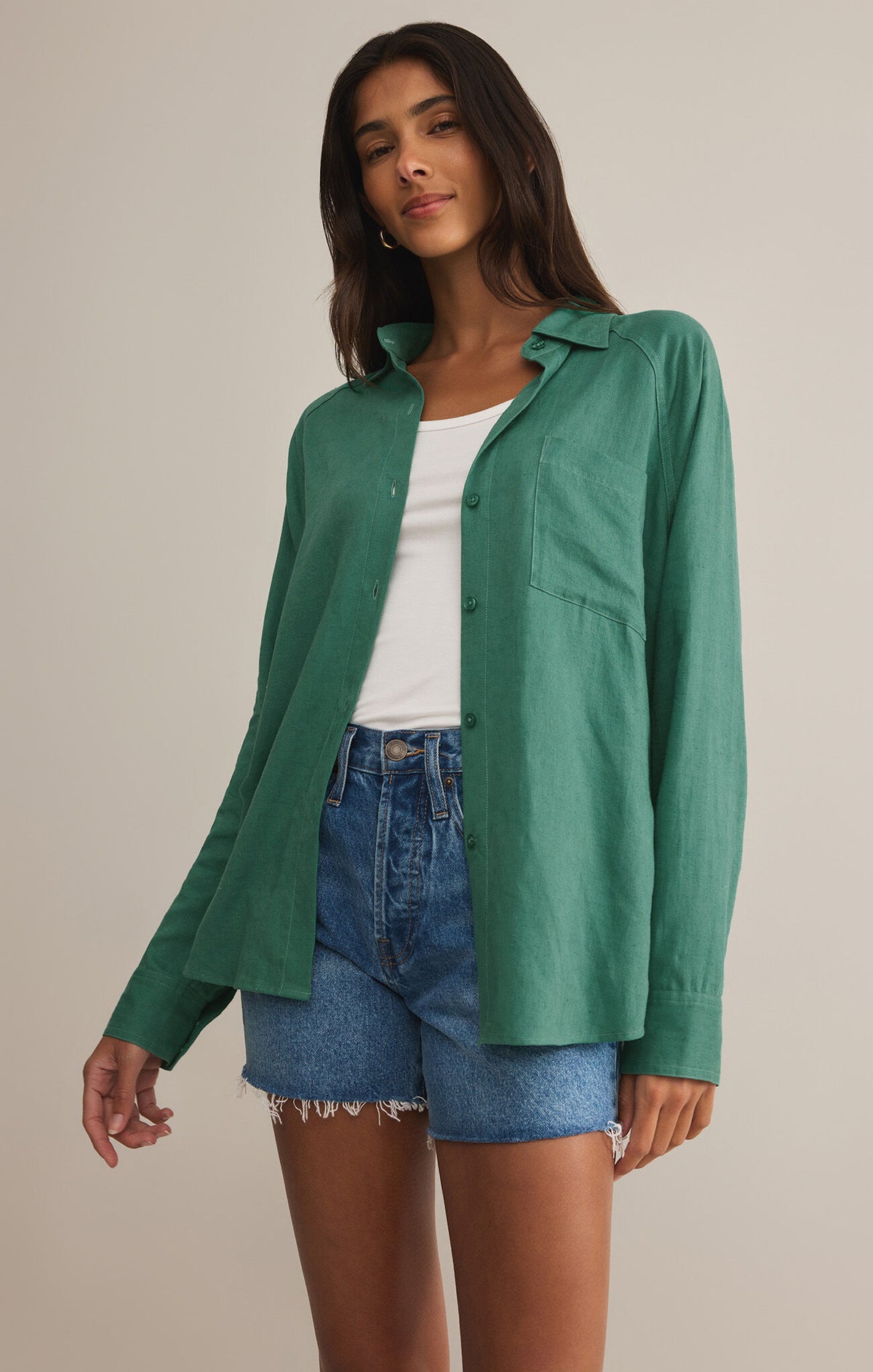 Z SUPPLY The Perfect Linen Top in botanical green-front