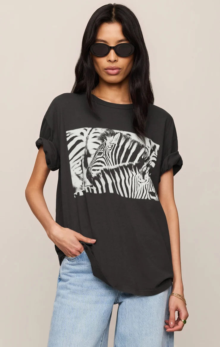 Z SUPPLY Zebra Graphic Boyfriend Tee  black sand 