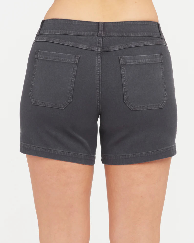 spanx 6 inch stretch twill shorts in washed black-back